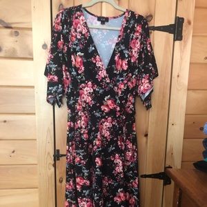 NWOT AGB hi-low mock floral wrap dress XL